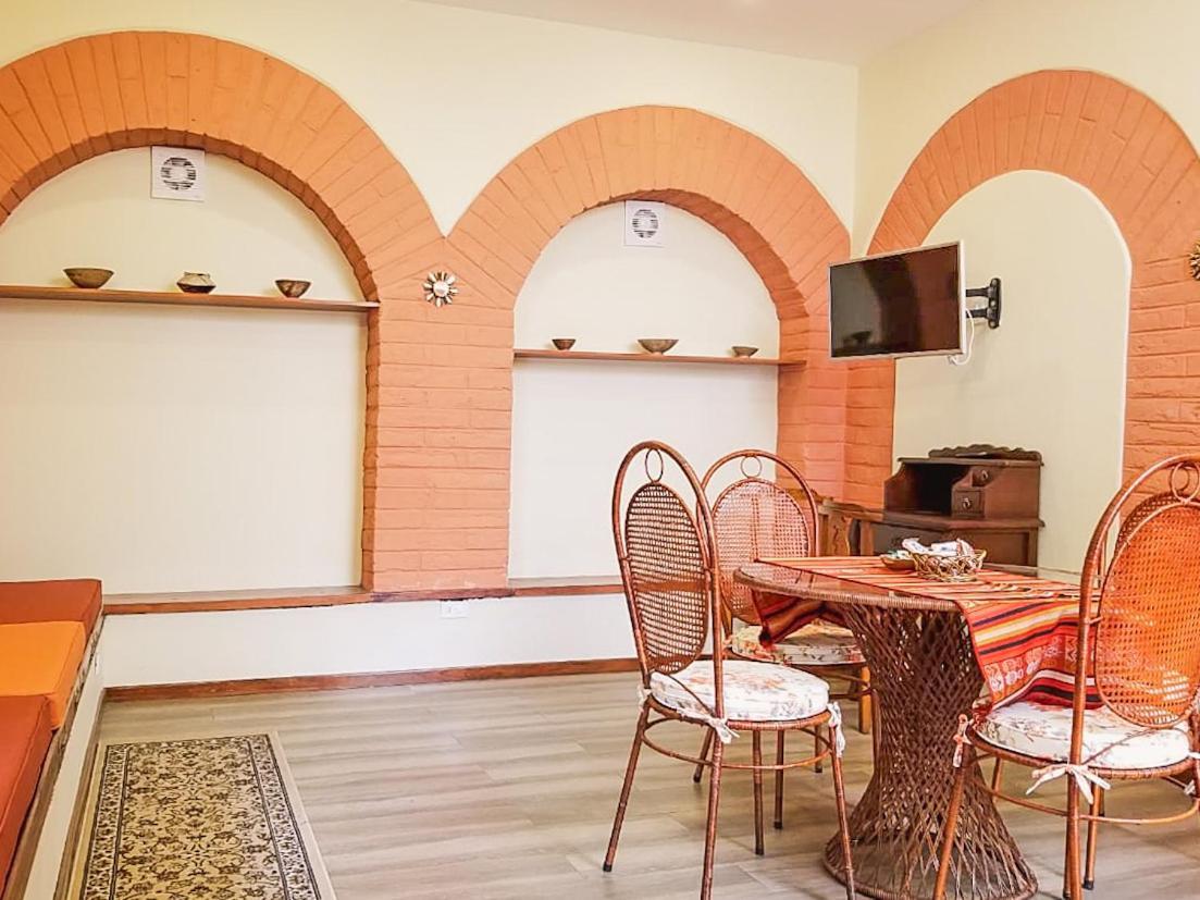 Casa Lunaloma - Boutique Apartments Quito Room photo
